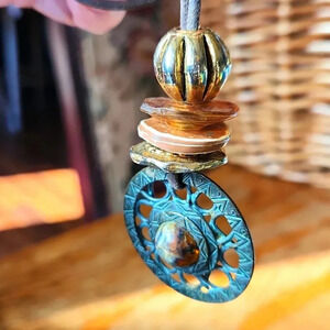 Vintage Express Western Circle Pendant  Necklace